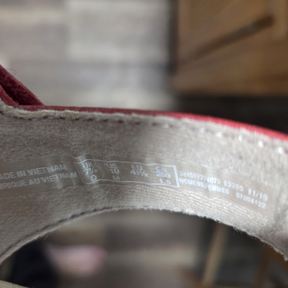 Clarks Collection Womens Valarie Rally Pump or Closed Toe Sandals 10 Red Leather - Picture 4 of 10